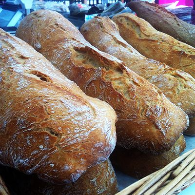 pan recién hecho de la alacena de san antonio